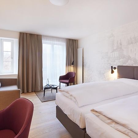 Hotel Gasthof Zum Ochsen Arlesheim Buitenkant foto