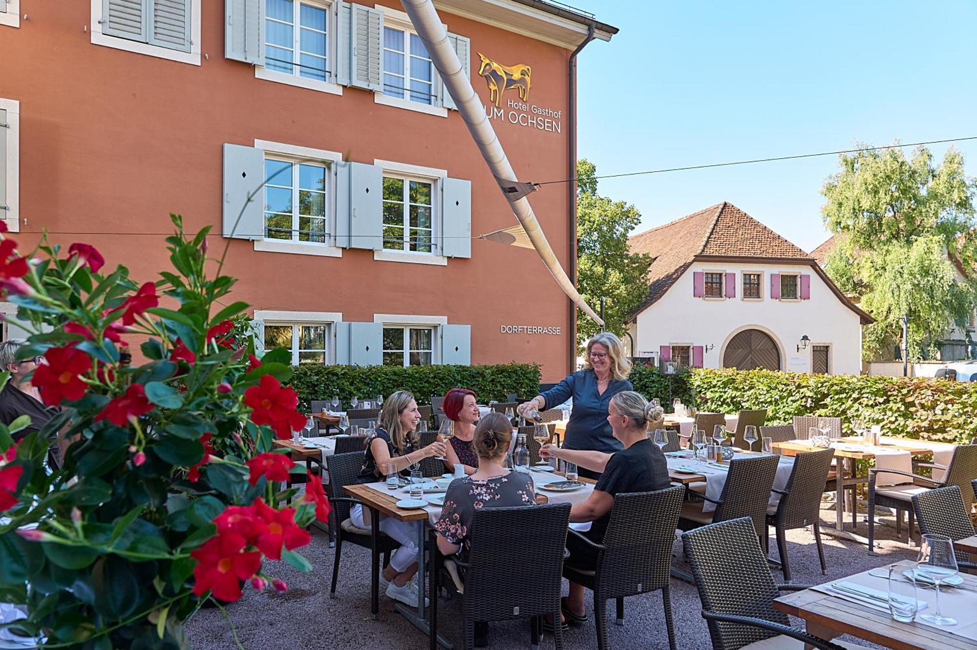 Hotel Gasthof Zum Ochsen Arlesheim Buitenkant foto