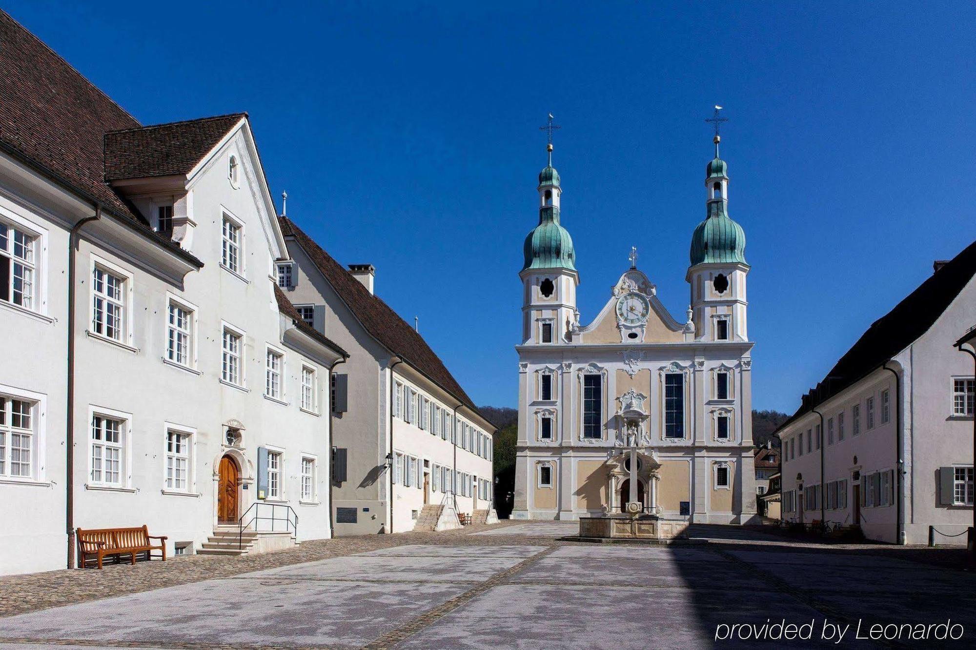 Hotel Gasthof Zum Ochsen Arlesheim Buitenkant foto